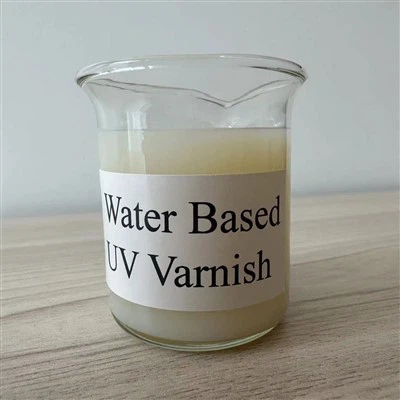 O verniz uv para plástico resiste à água salgada?